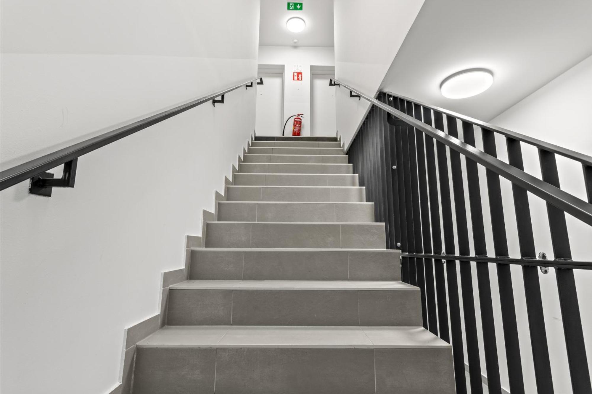 1 Min To Public Transport - 3 Min To Supermarket And Pharmacy - On-Site Parking For 19,90 Eur Wenen Buitenkant foto